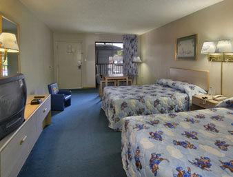 Guest Inn Лейк-Сіті Екстер'єр фото